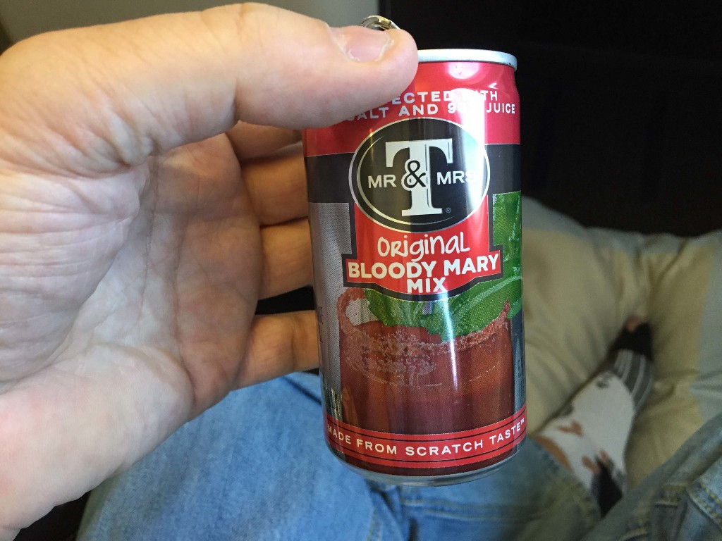 photo bloodymary can